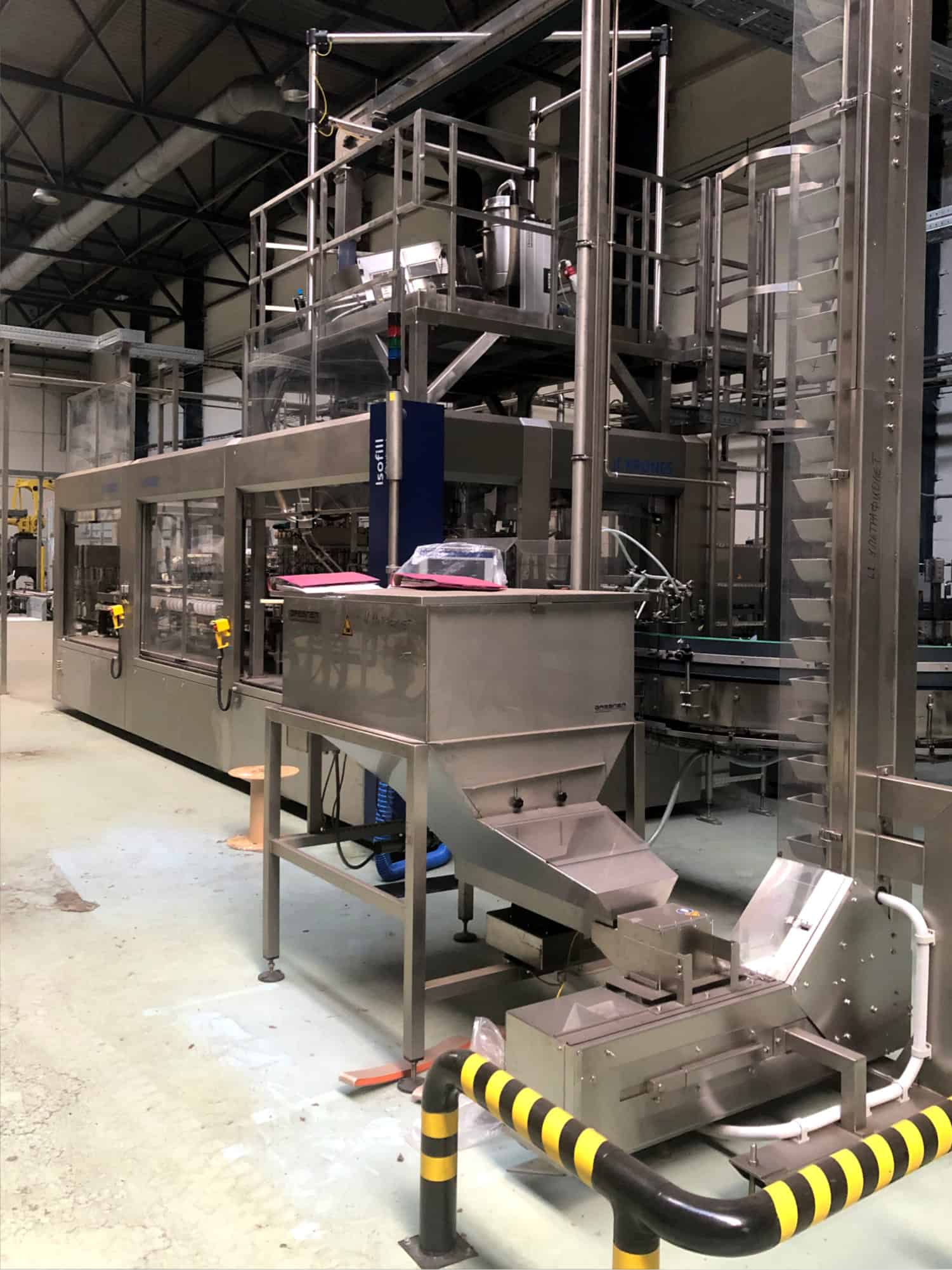 Vista destra della linea di vetro unidirezionale di Krones