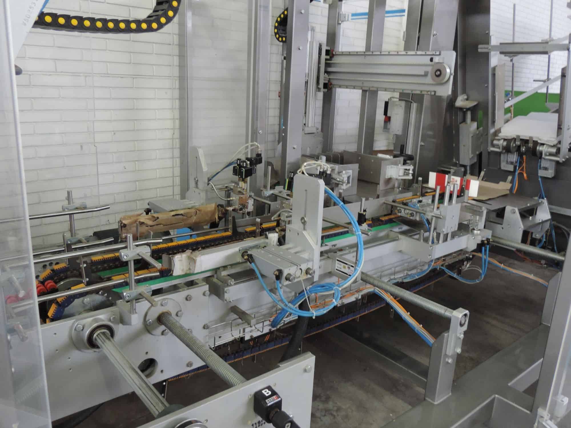 Sala di lavoro of Cama Group FW 749
